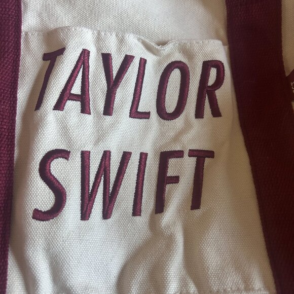 Taylor Swift Duffel Bag Red Taylors Version Embroidered - Picture 8 of 9